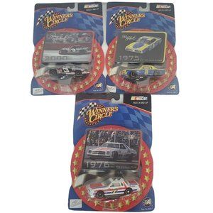 3 Dale Earnhardt Cars 1975 Dodge Charger 1976 Chevy Malibu 2000 Monte Carlo 1:64